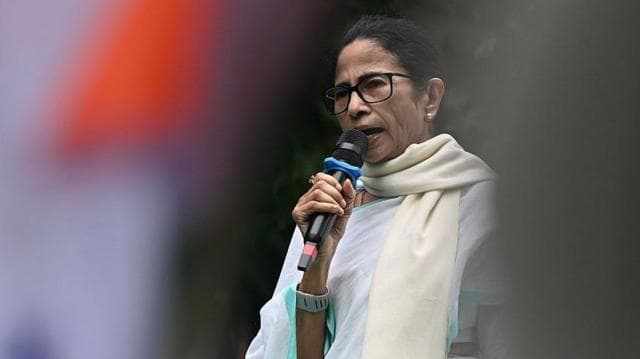 একটি জনসভায় মমতা ব্যানার্জী - ফাইল ছবি