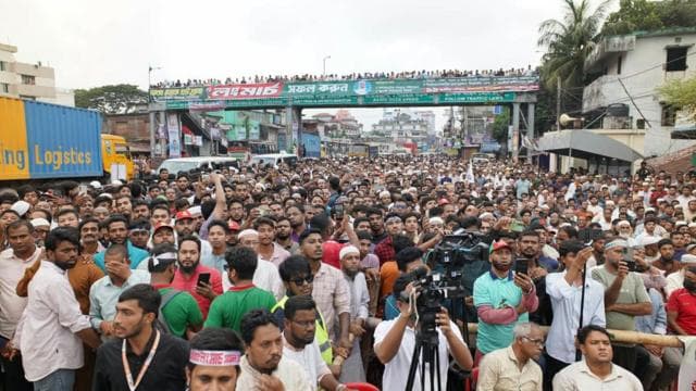  চট্টগ্রাম মিরসরাইয়ে অনুষ্ঠিত পথসভা